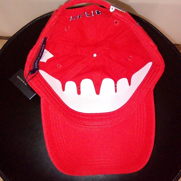 BNWT Tommy Hilfiger Baseball Hat - Picture 2 of 4